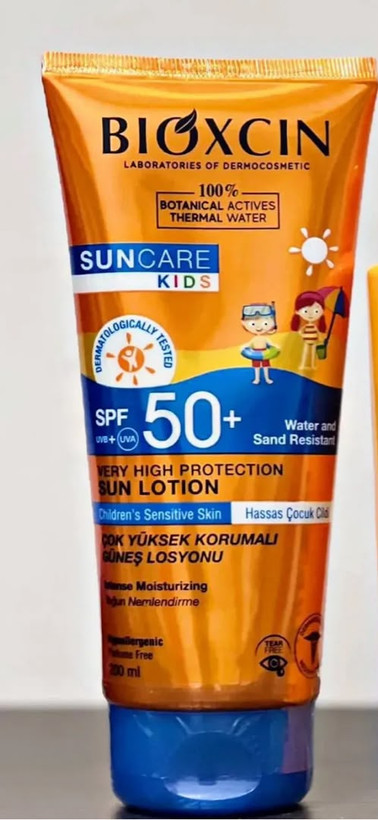 ضدآفتاب کودک و نوزاد بیوکسین SPF50 حجم 200 میل