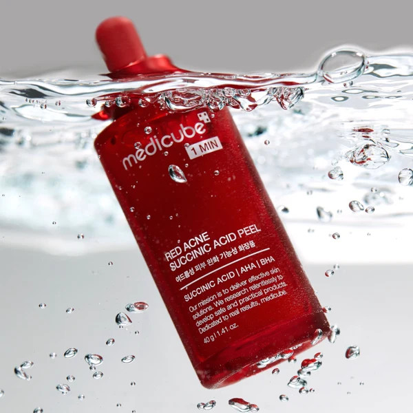 سرم لایه بردار و ضد جوش مدی کیوب مدل RED ACNE – برای جوش های التهابی و قرمز / medicube